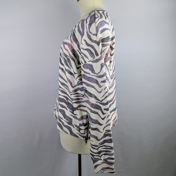 Rails Marlo Sweatshirt Tiger Print Side Zippers Cotton Poly Ivory Gradiant L NWT - Picture 11 of 16
